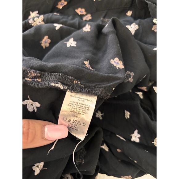 Loft Blouse Small Black Floral Pleated Bell Sleeve Lightweight Pheasant - Picture 6 of 6